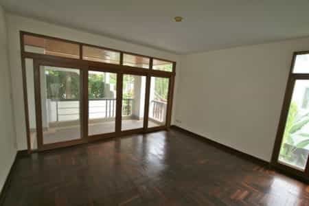 Condominium in Mai Khao, Phuket 10026006