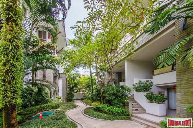 Condominium in Nai Thon, Phuket 10026025