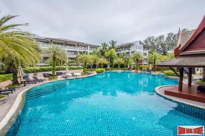 Condominium in Nai Thon, Phuket 10026025