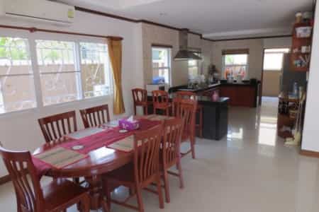 House in Chalong, Phuket 10026070
