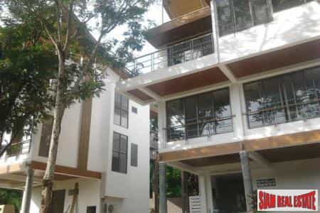 House in Chalong, Phuket 10026073