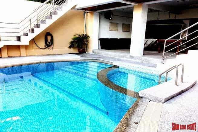 Condominium in Ban Na Nai, Phuket 10026084