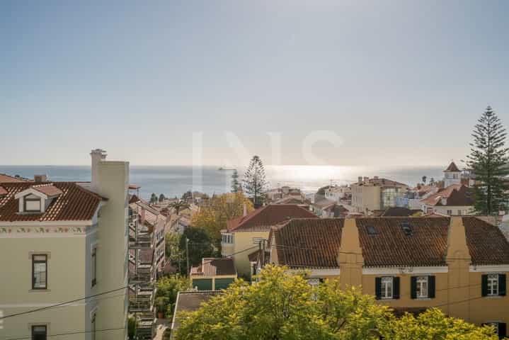 Condominium in Birre, Lissabon 10026086