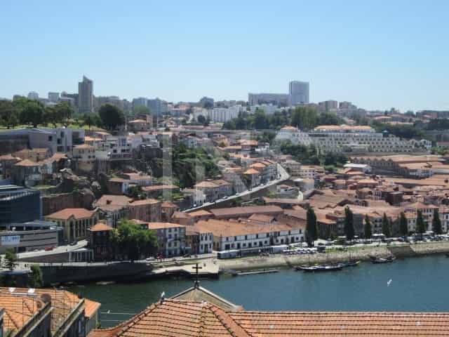 Hus i Santa Marinha e Sao Pedro da Afurada, Vila Nova De Gaia 10026164