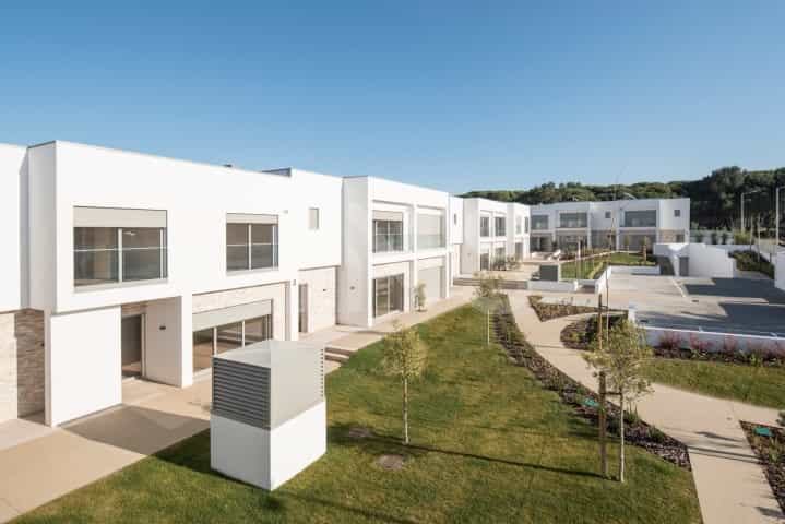 House in Cascais e Estoril, Cascais 10026192