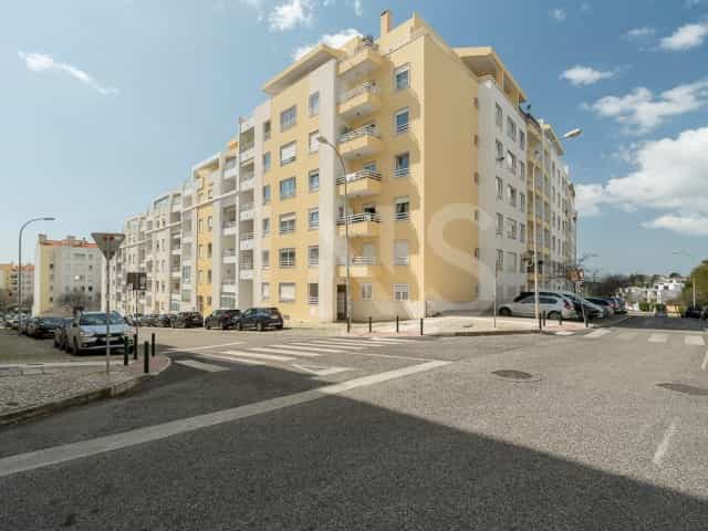 公寓 在 Carcavelos e Parede, Cascais 10026247