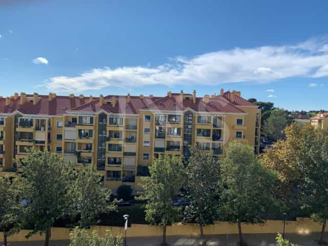 Condominium in Cascais e Estoril, Cascais 10026315