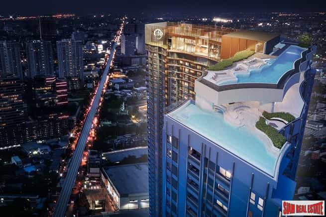 Condominium in Phahon Yothin, Bangkok 10026338