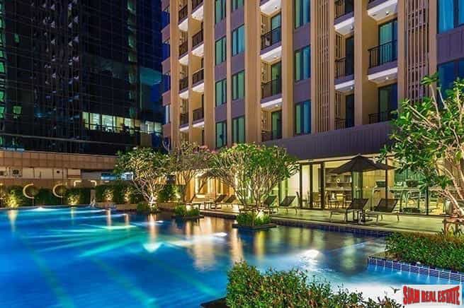 Condominium in Phahon Yothin, Bangkok 10026437