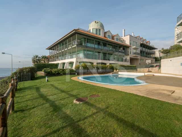 Condominium in Laveiras, Lisboa 10026483