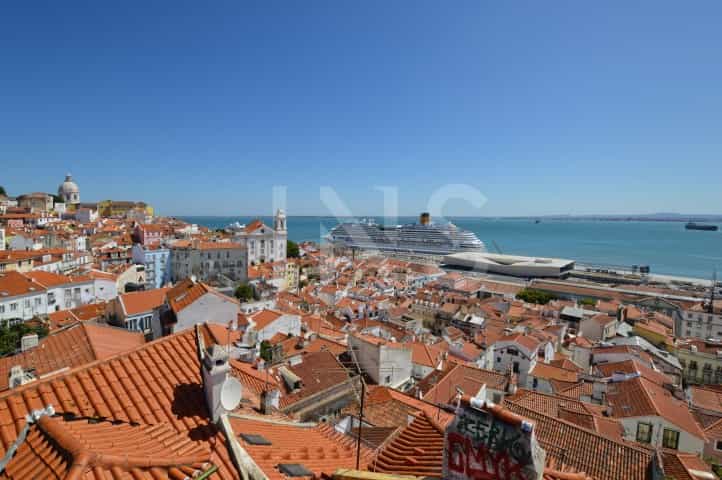 Condominium in Santa Maria Maior, Lisboa 10026531