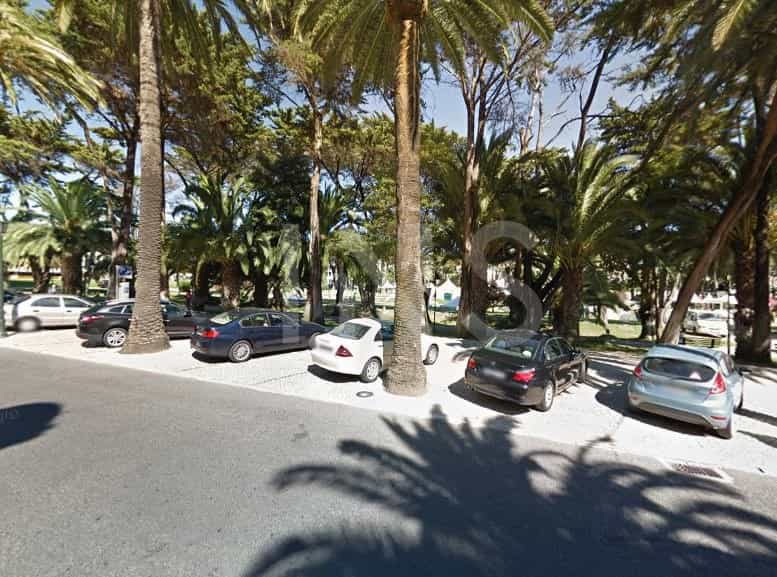 Condominium in Birre, Lissabon 10026752