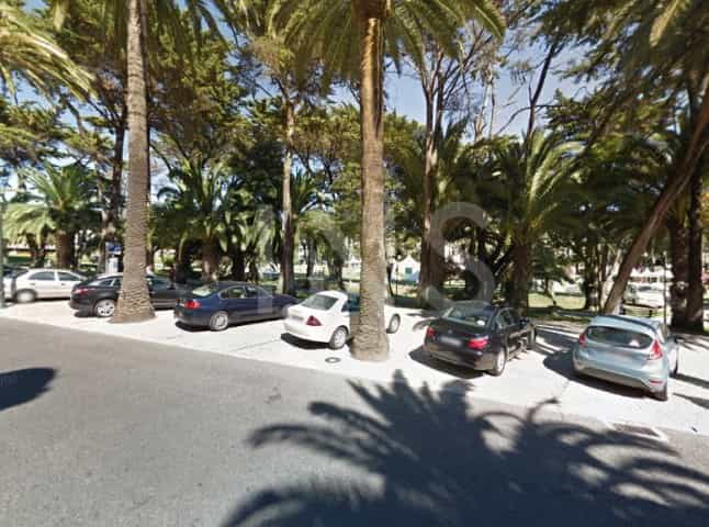 Condominium in Birre, Lissabon 10026752