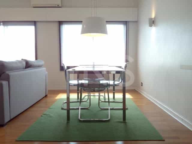 公寓 在 Alvalade, Lisboa 10026767