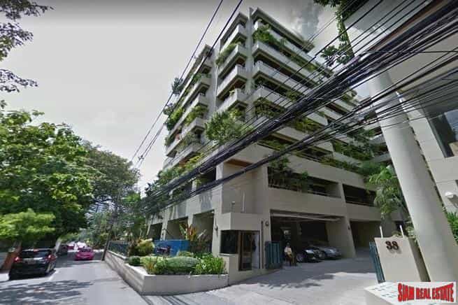 Condominium in Sathon, Bangkok 10026804