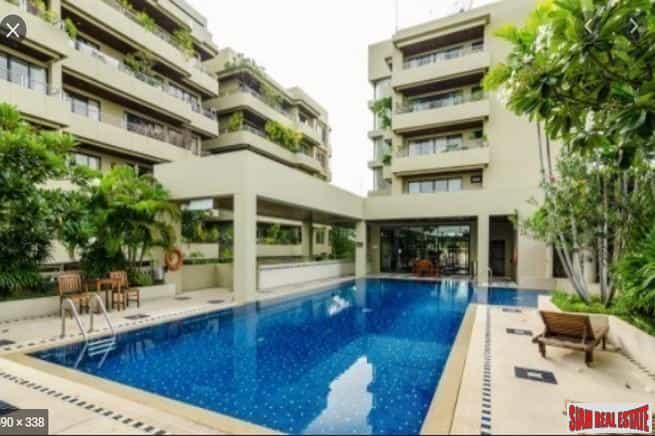 Condominium dans Ban Bang Krabuang, Samut Prakan 10026804