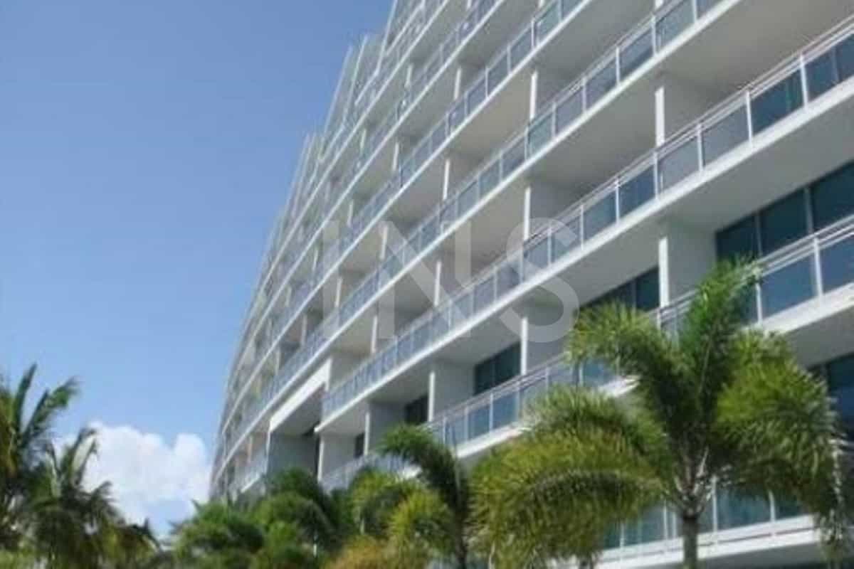 公寓 在 陽光島海灘, 佛羅里達 10026916