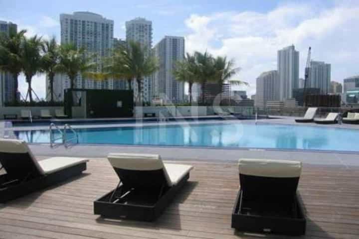Condominium in Ocean View Heights, Florida 10026924