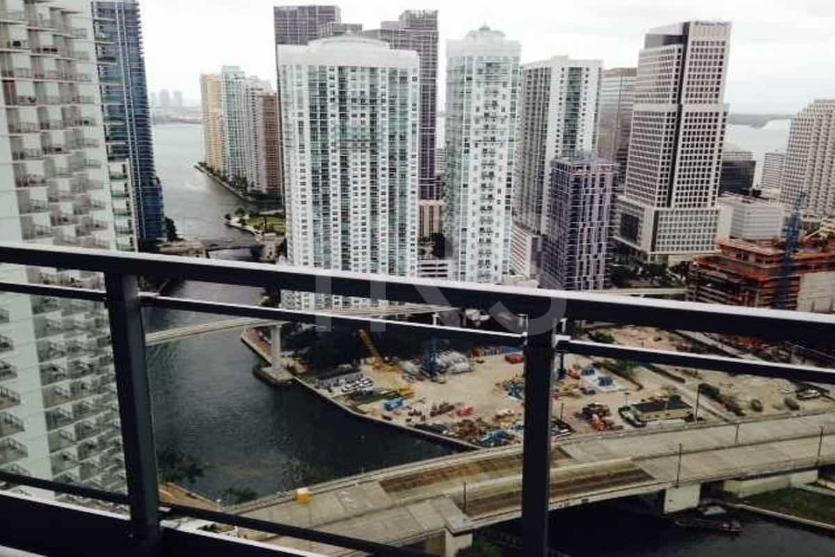 Condominium in Hoogten met uitzicht op de oceaan, Florida 10026925