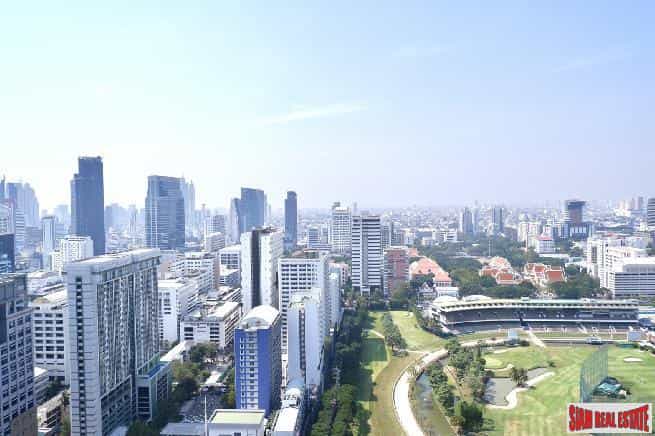 Condominium in Ratchadamri, Bangkok 10026982
