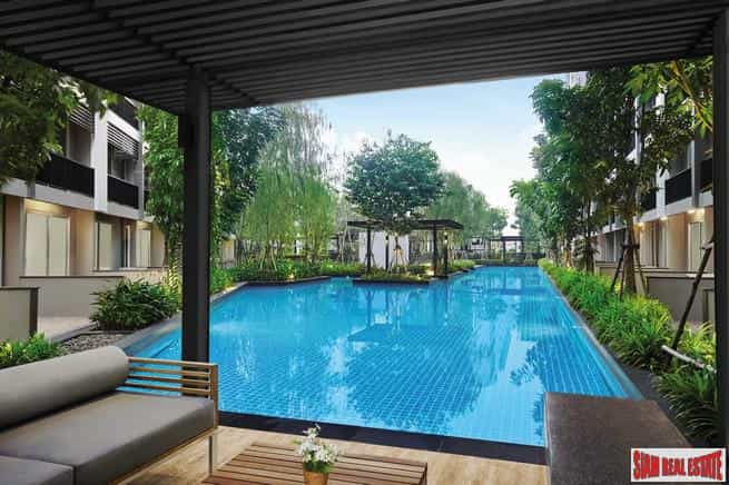 Condominium in On Nut, Bangkok 10027112