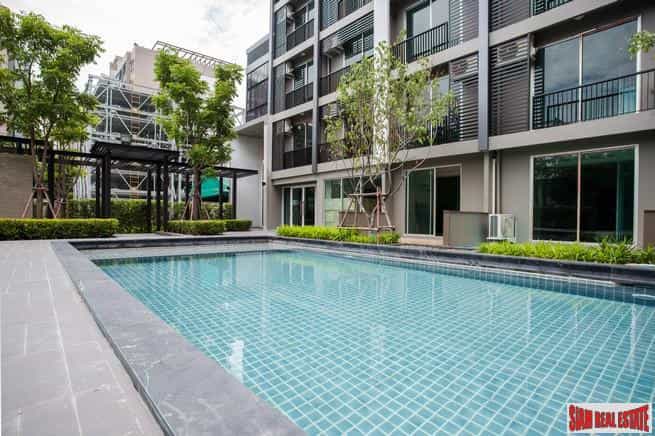 Condominium dans On Nut, Bangkok 10027112