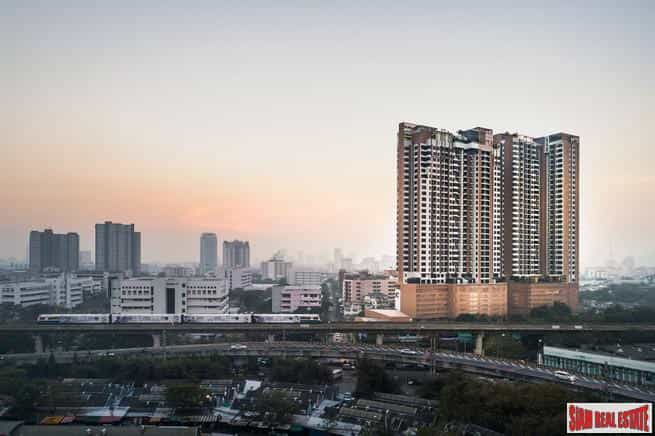 Condominium in Chatuchak Park, Bangkok 10027146