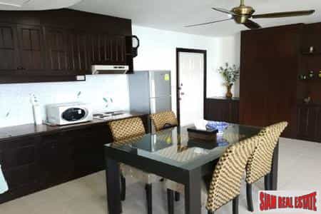 Condominium in Karon, Phuket 10027526
