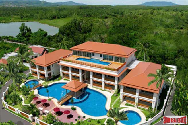 Condominium dans Ban Pa Sak, Phuket 10027600
