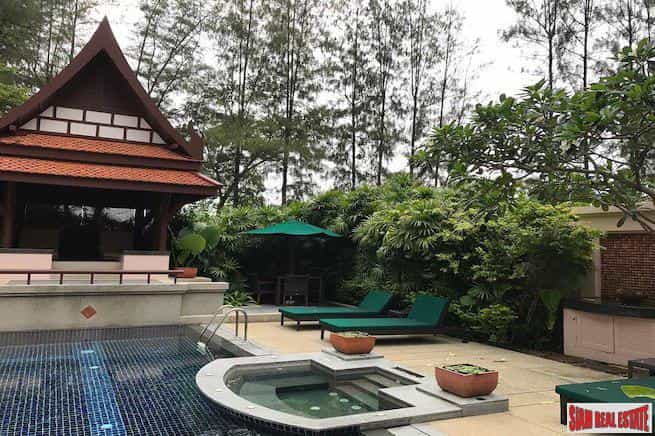 rumah dalam Ban La Yan, Phuket 10027634