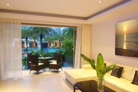 Condominium in Ban Nai Thon, Phuket 10027708