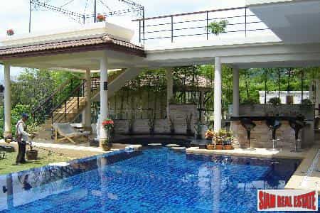 жилой дом в Koh Kaew, Phuket 10027785