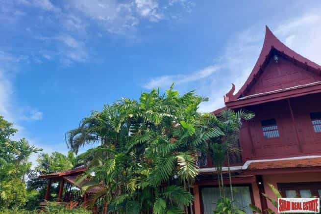 Rumah di Ao Makham, Phuket 10027810