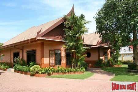 Rumah di Rawai, Phuket 10027813