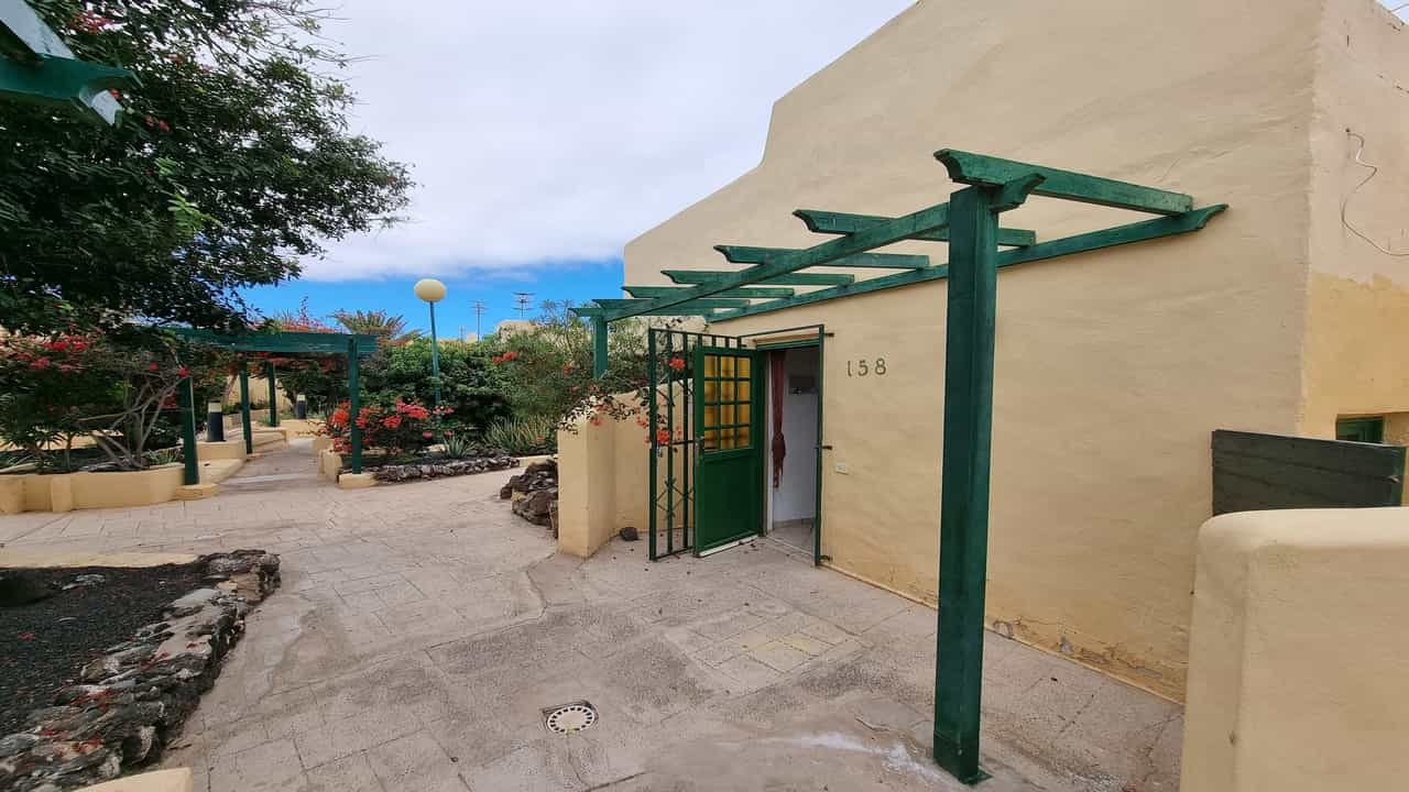 Condominium in Pajara, Canarische eilanden 10027887