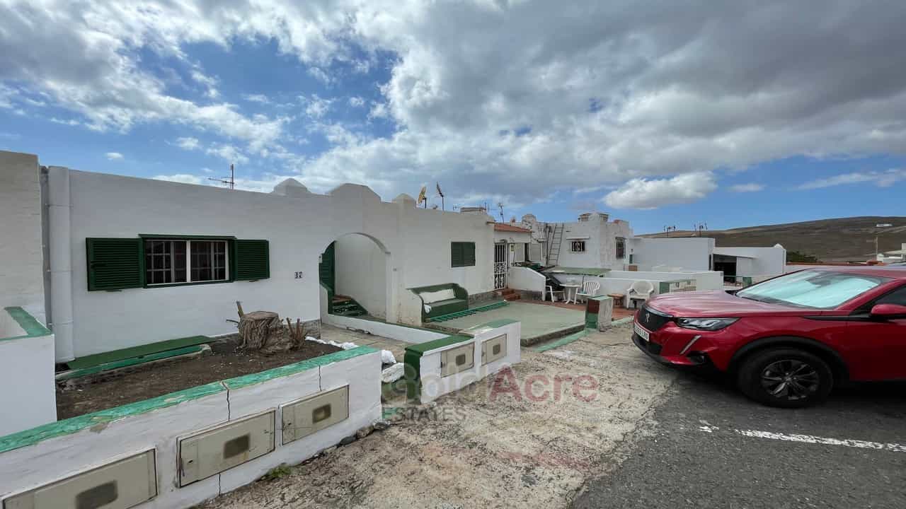 Condominium in Tuineje, Canary Islands 10027933