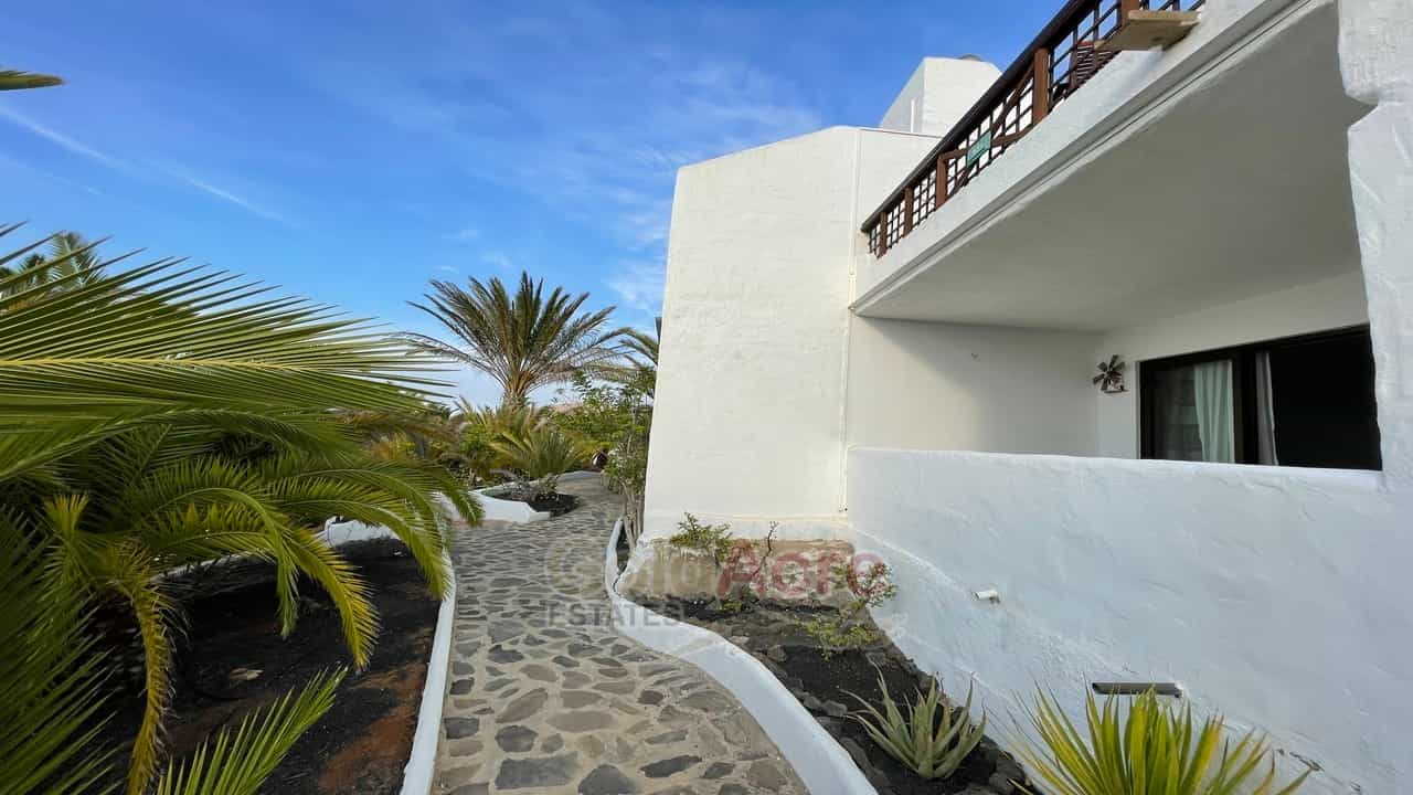 Condominium in Betancuria, Canarische eilanden 10027936