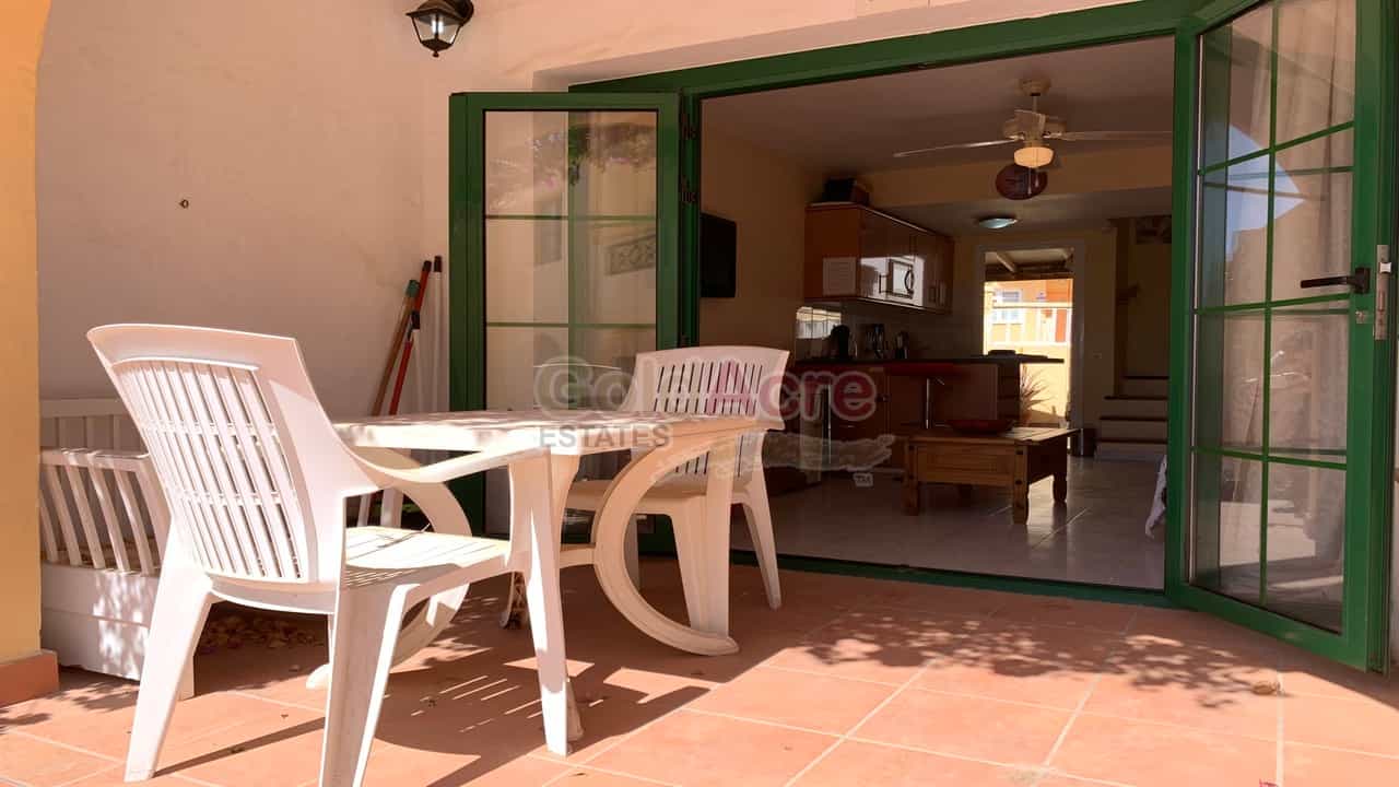 Будинок в Caleta de Fuste, Canary Islands 10027974