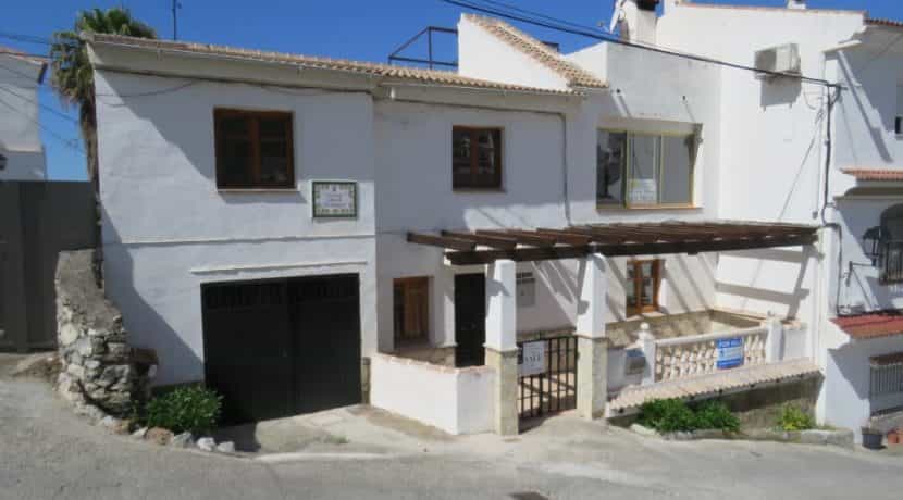 Будинок в Competa, Андалусія 10028011