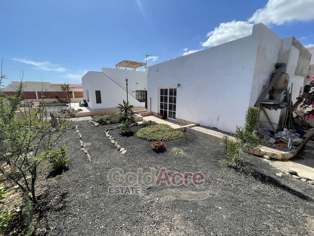 House in Costa de Antigua, Canary Islands 10028175