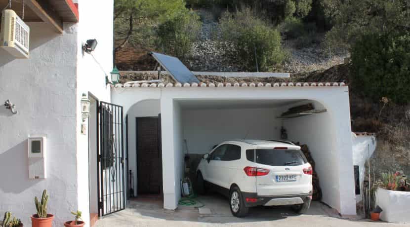 Talo sisään Canillas de Albaida, Andalusia 10028238