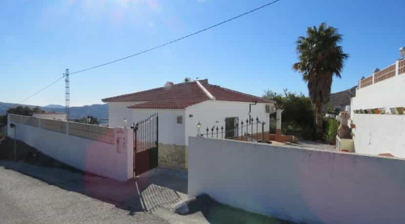 Будинок в Канільяс де Альбайда, Андалусія 10028244