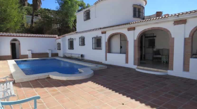 房子 在 Canillas de Albaida, Andalusia 10028259