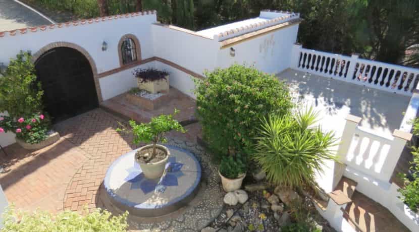 بيت في CanIllas de AlbaIda, Malaga 10028259
