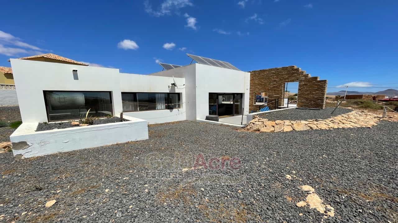 House in Tuineje, Canary Islands 10028359
