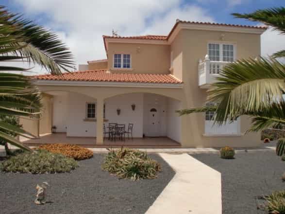 House in La Oliva, Canary Islands 10028384