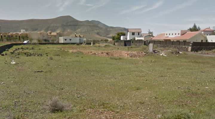 Condominium in La Oliva, Canary Islands 10028396