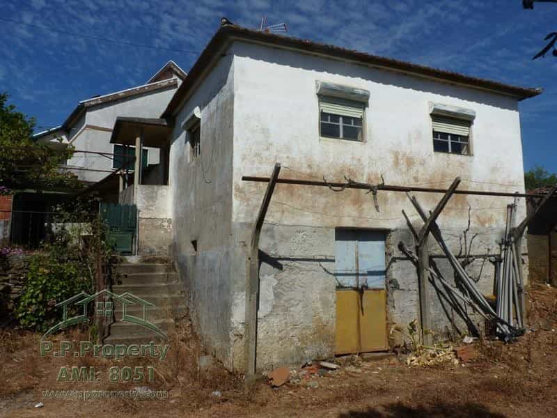 жилой дом в Pedrogao Grande, Leiria 10028652