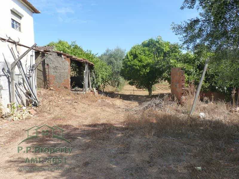 жилой дом в Pedrogao Grande, Leiria 10028652