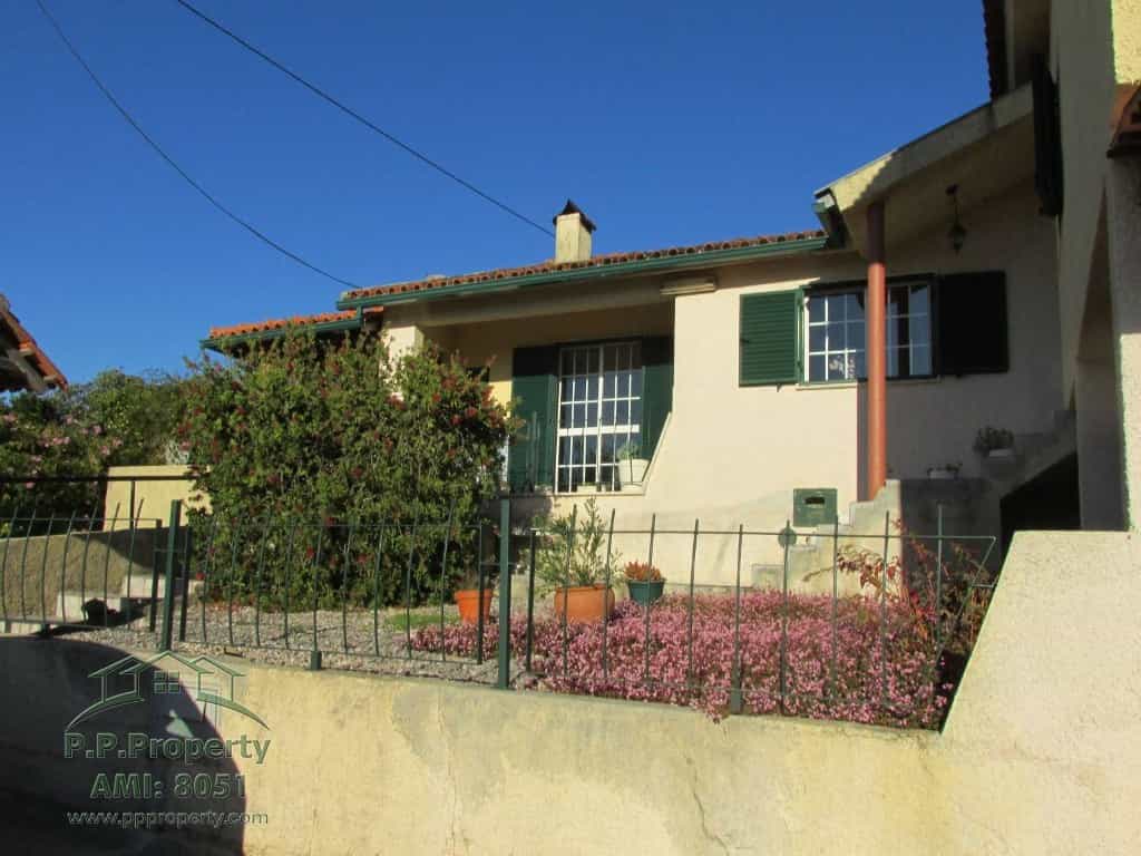 House in Ferreira, Coimbra 10028660